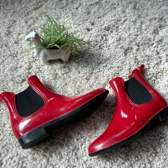 Red Rubber cute rain boot like retro popart bright ankle length boots. S… - Picture 3 of 5
